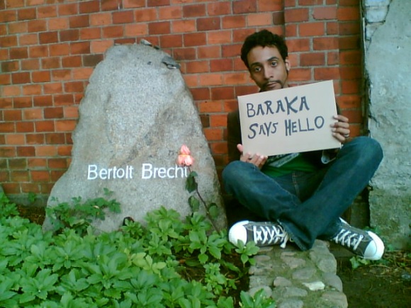 The author at Brecht's grave, Berlin, 2006 [Nina Fleck]